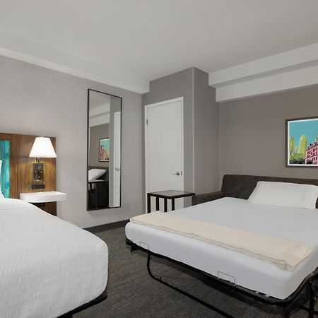 Hampton Inn & Suites By Hilton Toronto Downtown Exteriér fotografie