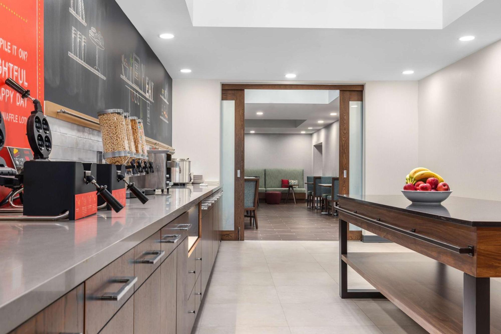 Hampton Inn & Suites By Hilton Toronto Downtown Exteriér fotografie