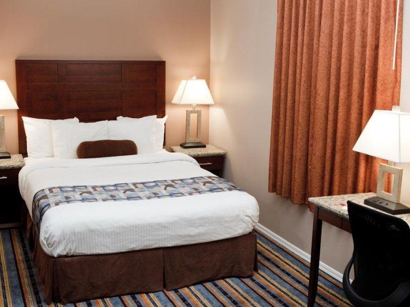 Hampton Inn & Suites By Hilton Toronto Downtown Exteriér fotografie