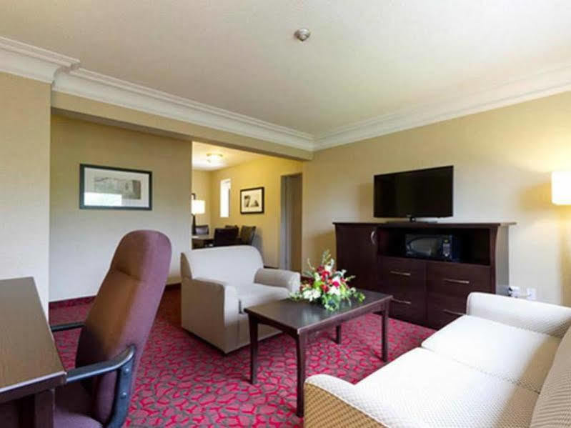 Hampton Inn & Suites By Hilton Toronto Downtown Exteriér fotografie
