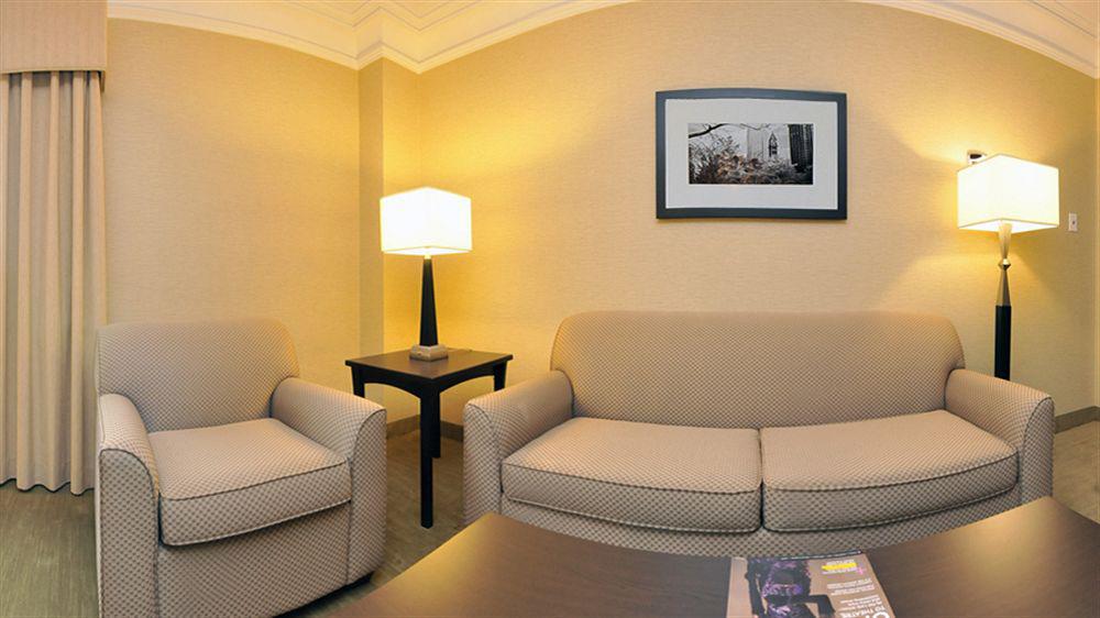 Hampton Inn & Suites By Hilton Toronto Downtown Exteriér fotografie