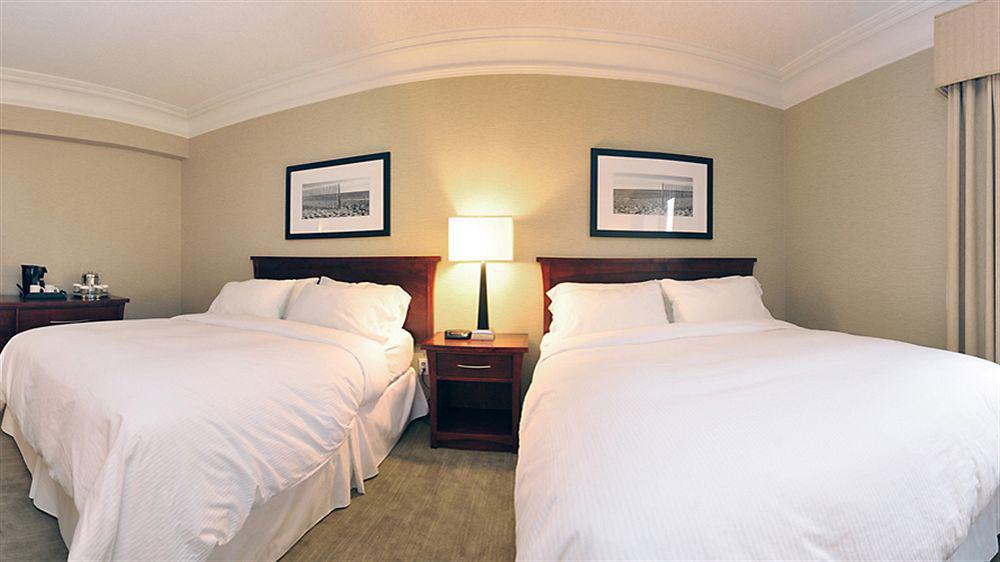 Hampton Inn & Suites By Hilton Toronto Downtown Exteriér fotografie